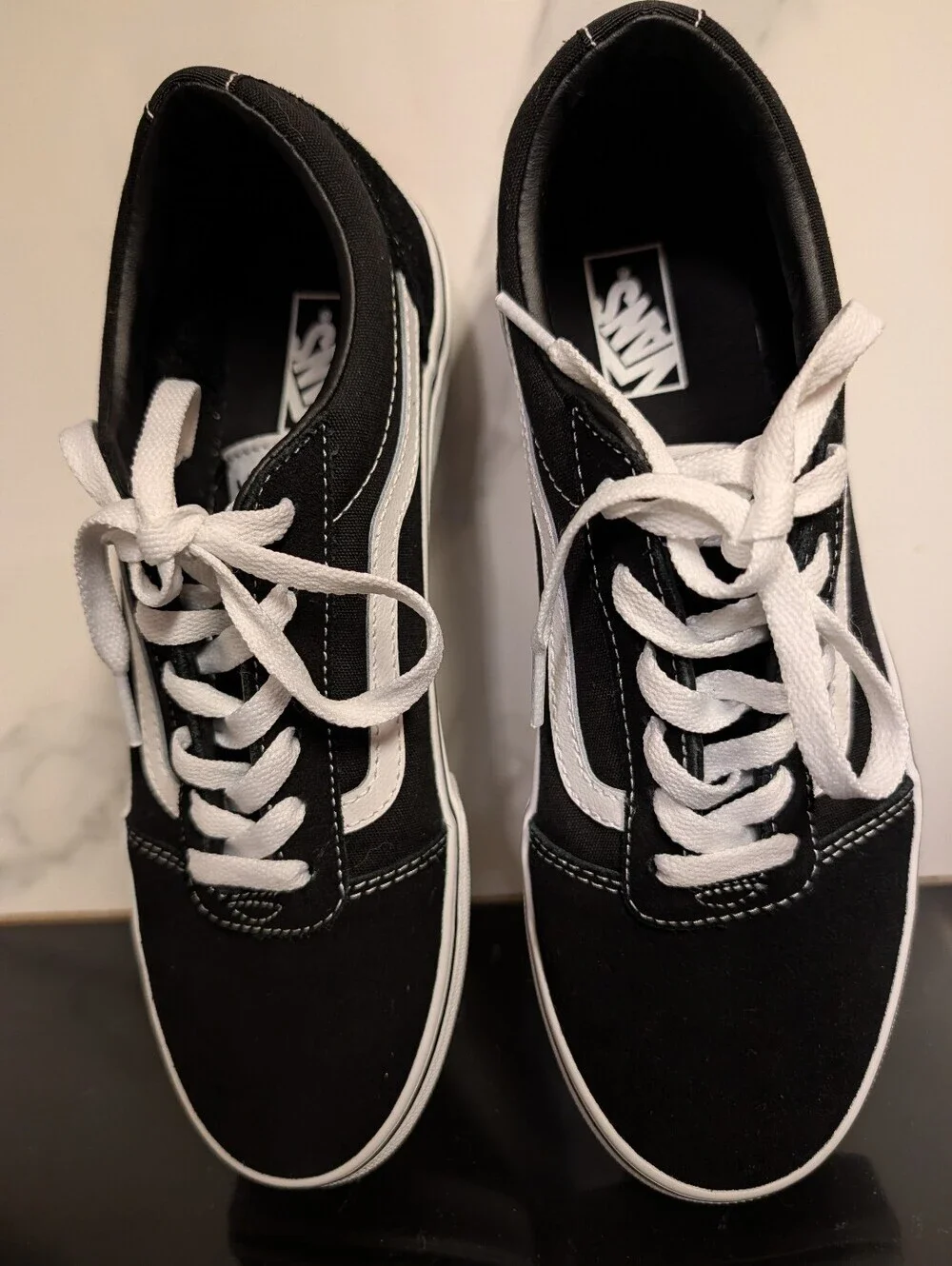 Vans Old Skool Low-Top Black Canvas Sneakers Big Kids Size 7Y Used Exc/ Box